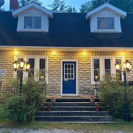 Auberge De Mon Petit Chum B&B Wakefield Extérieur photo