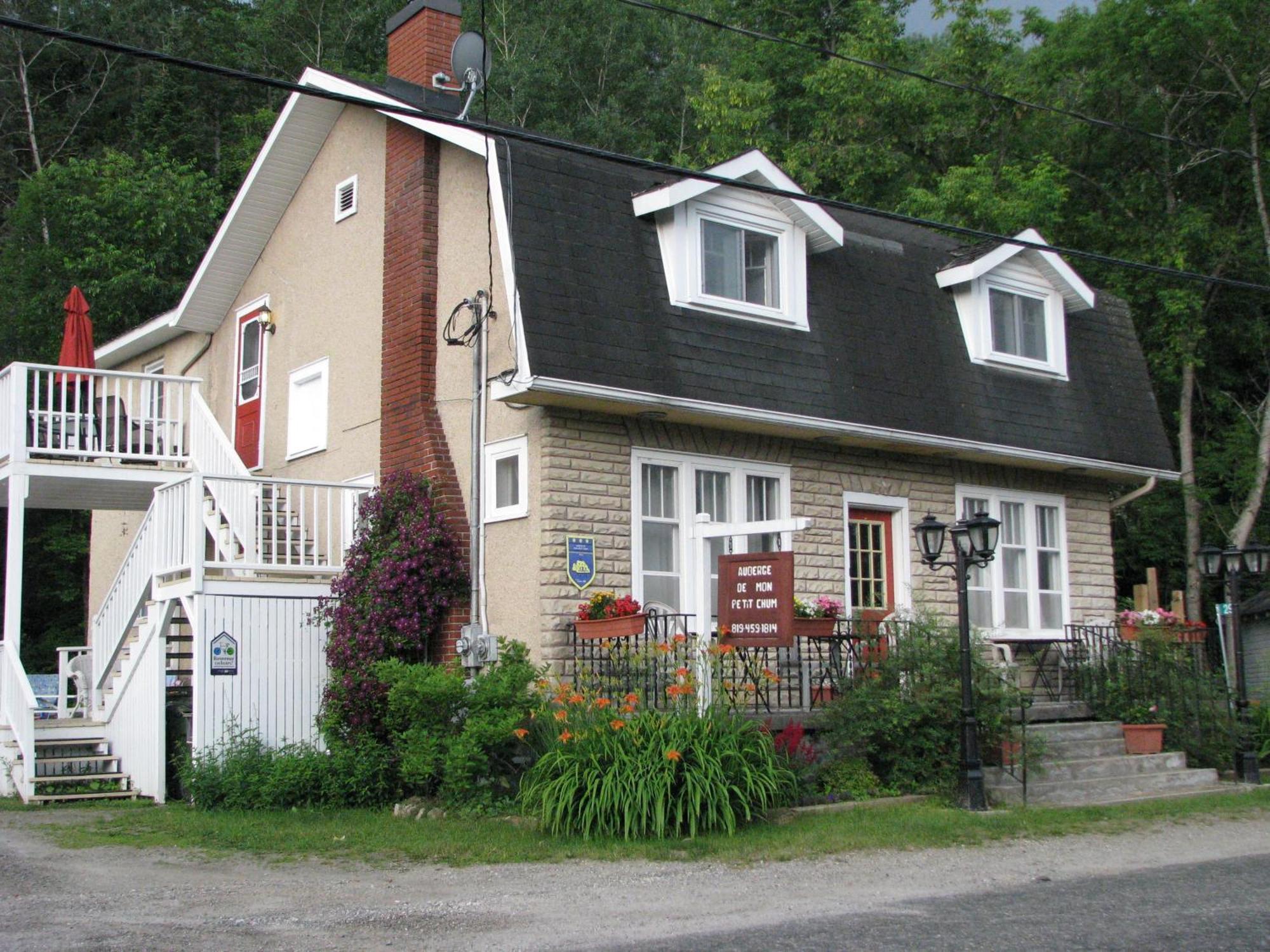 Auberge De Mon Petit Chum B&B Wakefield Extérieur photo
