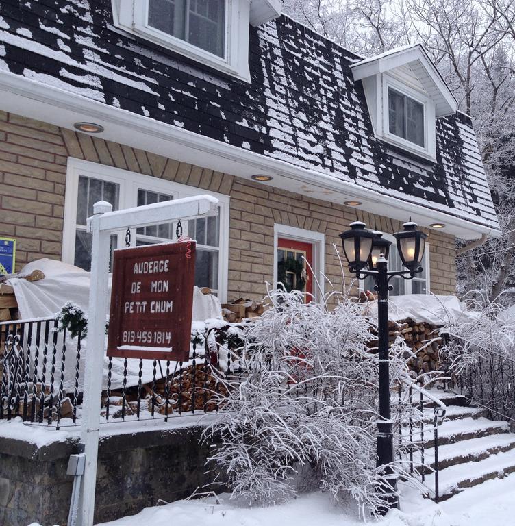 Auberge De Mon Petit Chum B&B Wakefield Extérieur photo